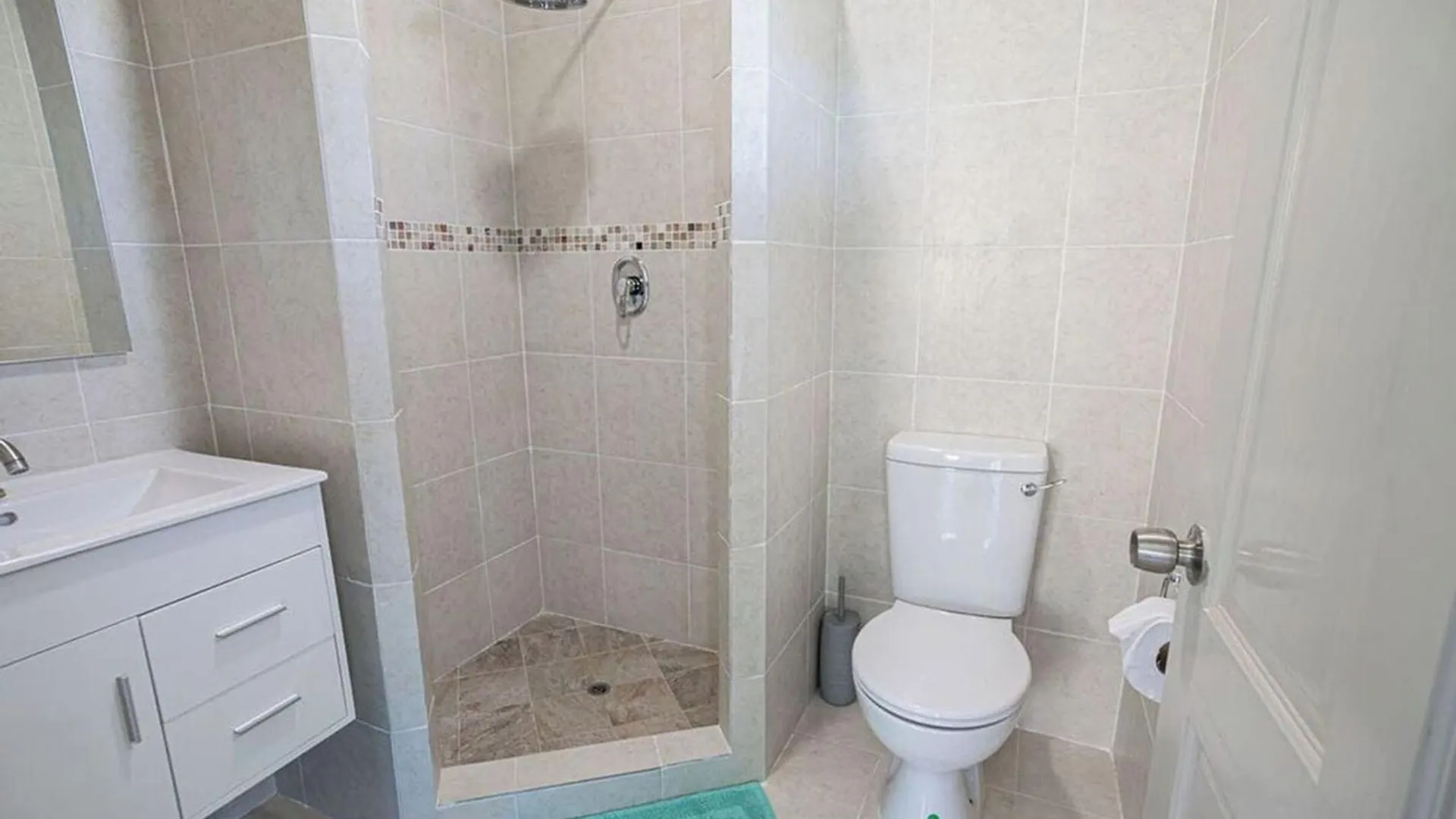 St Silas 3-Bedroom By Zenbreak Saint James